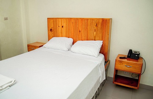 Punta Cana Hotel | Spacious room (queen size bed) in a hotel in Punta Cana
