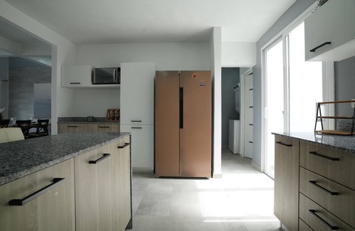 Los Melones Ski Chalet | Spectacular 4-Bedroom Villa in Bayahibe for Groups & Families