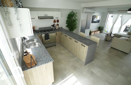 Los Melones Ski Chalet | Spectacular 4-Bedroom Villa in Bayahibe for Groups & Families