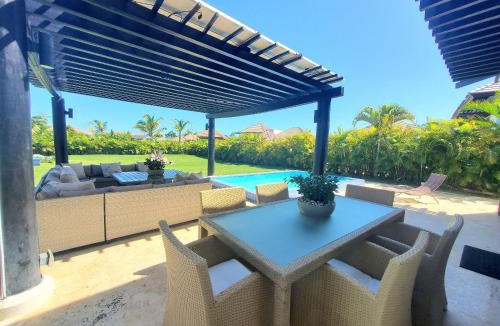 Punta Cana Apartment | Spectacular Tropical 2 BDR Villa w/private pool & BBQ