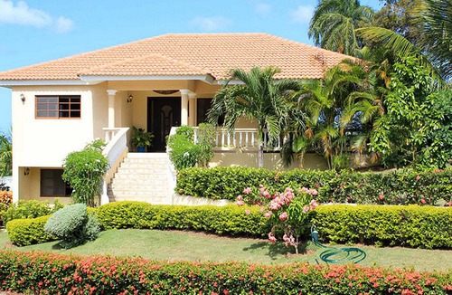 Urbanizacion Tavarez Villa | Spend a weekend in Caribbean residence near the sandy beach