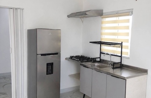 El Factor Apartment | Studio Apartment With Available Parking