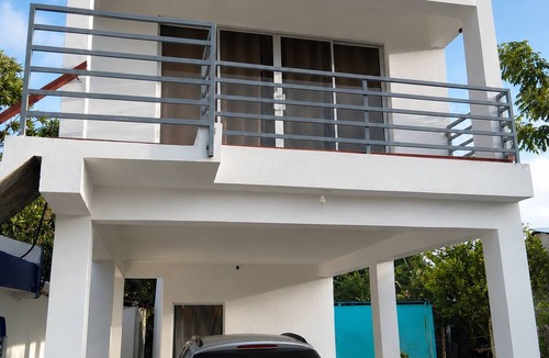 El Factor Apartment | Studio Apartment With Available Parking