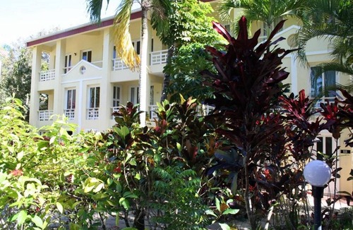 Cabarete Apartment | Studio in central Cabarete, steps from sandy beach and shops/restaurants