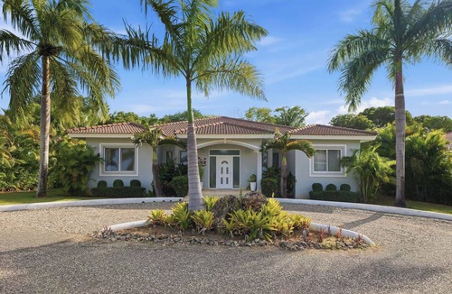 Urbanizacion Tavarez Villa | Stunning 6BR Villa with private pool
