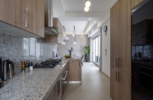 Ensanche Quisqueya Condo | Stylish 3BR Kingbed Pool Wifi GYM Yellowkey