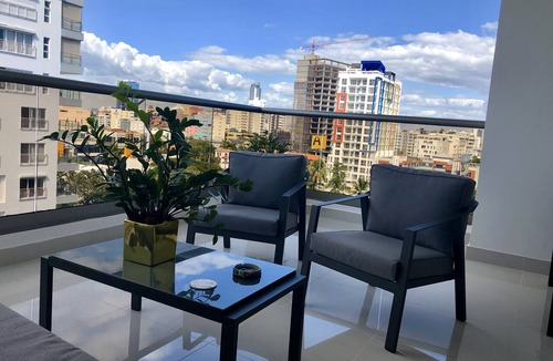 Downtown Santo Domingo Condo | TOP OF THE LINE APT IN PIANTINI WITH POOL & GYM