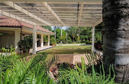 Casa de Campo Apartment | Tropical Villa. private pool. 5mins to Marina