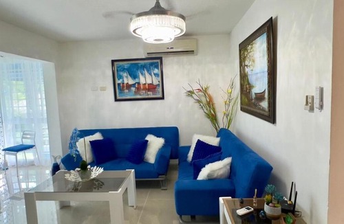 Juan Dolio - El Pueblo Apartment | Upgrade A Primera Linea De Playa Con Hwrmosas Áreas Sociales Frente Al Mar-Piscina-Jacuzzi-BBQ-Gazebo-Parqueo-Wifi-Netflix-Control De Acceso Y Seguridad Las 24Horas-Al Lado De Hoteles-Restaurantes-Minimarkets-Tiendas Y Comercios