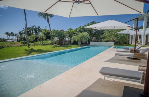 Casa de Campo Villa | Villa Cinco Ríos