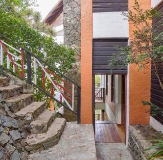 Jarabacoa Villa | Villa ines-4X4only-Jarabacoa-View-Jacuzzi-5BR