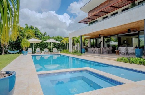 Casa de Campo House | Villa Libertad, amazing pool ,modern design