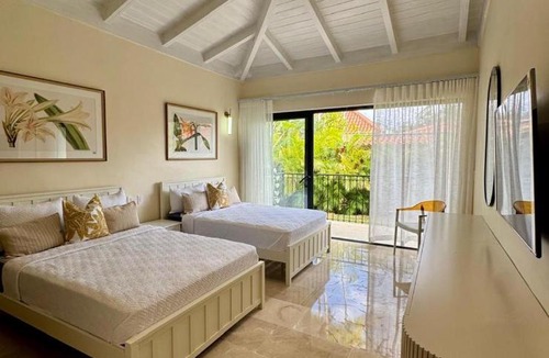 Los Altos Villa | villa los lagos