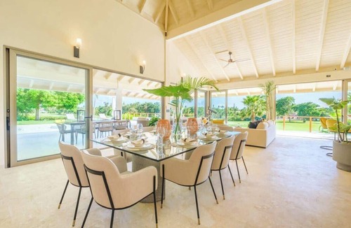 La Romana House | Villa Ventus, next to the beach minimalistic villa