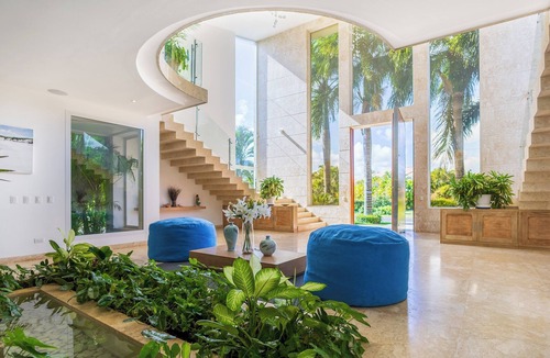 Bavaro Villa | Villa Waterfall - 6BR Luxury Retreat in Cocotal Golf & Country Club