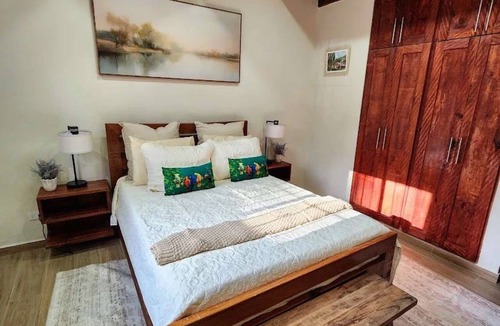 La Vega Province House | Whole Villa — 6 suites, private pool, sleeps 16