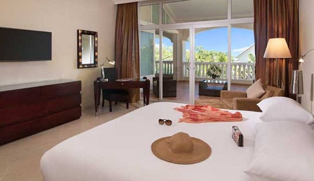 1-Bdrm Presidential Suite, Sleeps 6: All-Inclusive Resort in Puerto Plata