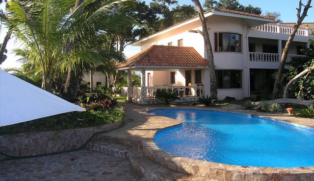 1BD family-friendly casita with pool and ping-pong table, near ocean