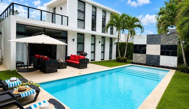 2 King Suites | Private Pool & Sleeps up to 7