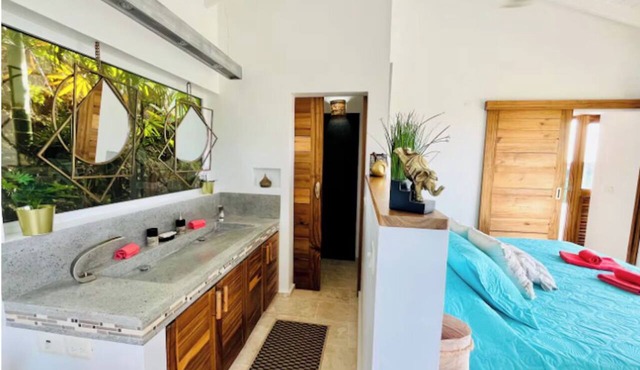 3 Bedroom Ocean View Villa with Infinity Pool