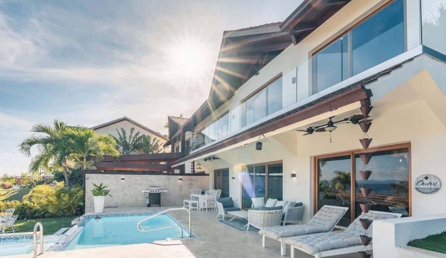 3BR villa 10 guests Amazing views and pool