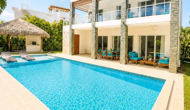 4 Suites | Pool, Jacuzzi, Terrace, Outdoor Kitchen