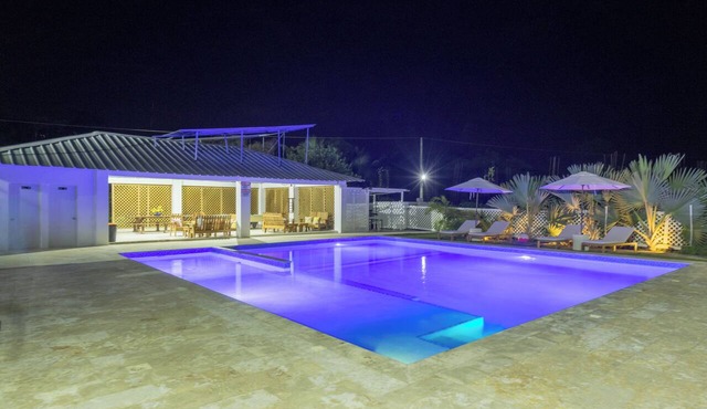 5-BR Private Pool Villa · Sleeps 18+ · Near Cayo Arena, Punta Rucia & Ensenada in Estero Hondo (D. M.).