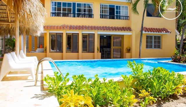 Apartment E101 in Punta Cana, on the beach/by the pool in Punta Cana