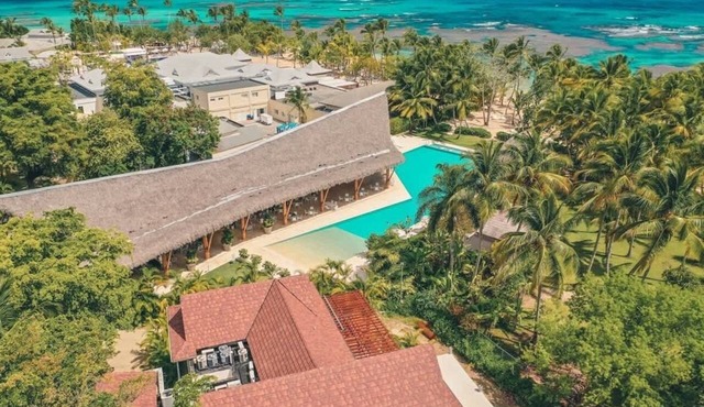 Apt with 2BR & balcony beach access in Portillo