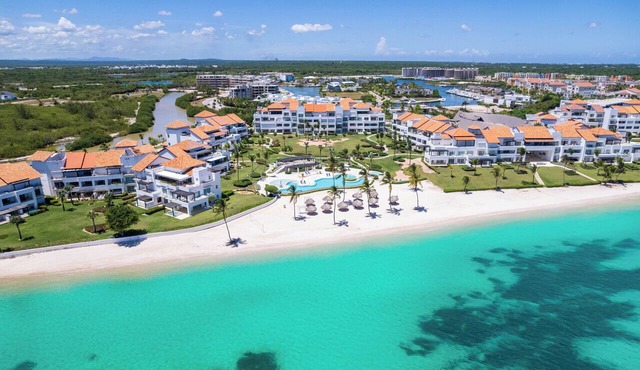 Beachfront Luxury Studio Sea view in Punta Cana