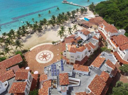 Cadaques Caribe Bayahibe Palmera