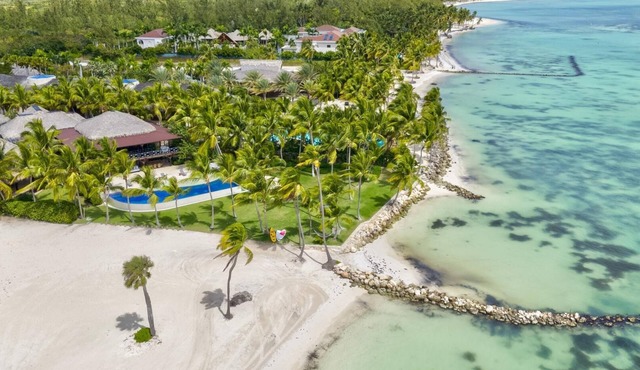 Las Hamacas -Stunning Beachfront Villa at Cap Cana