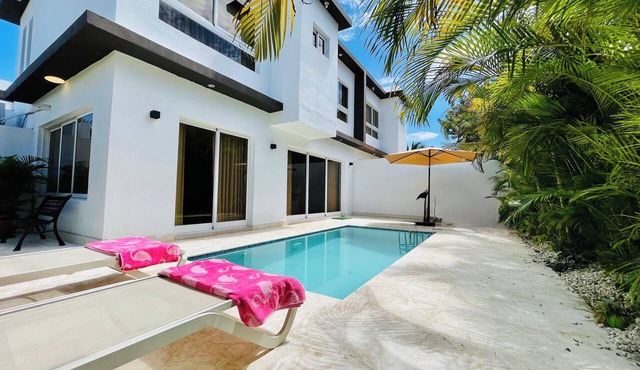 Excellent, comfortable, and luxurious home in Metro Country Club in Playa Juan Dolio