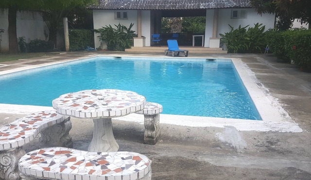 Family-Friendly 2BD Condo in Sosua, with pool, Wifi, parking, cable TV in Sosúa