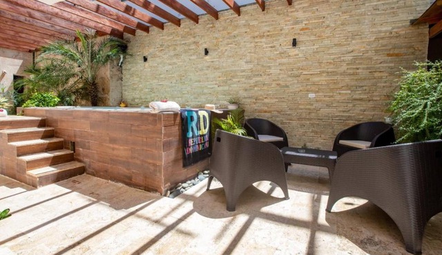 Getaway room with shared Jacuzzi in the center in Sosúa