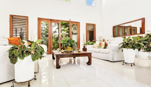Incredible Colonial & Tropical House with Pool in Punta Cana