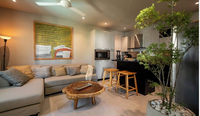 Island Getaway 3BR Loft Retreat with Pool - Beach 2 mins in Las Terrenas