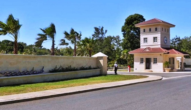 Joli condo sur la plage, proche de tout á Sosua, 2 chambres á coucher, piscine in Sosúa
