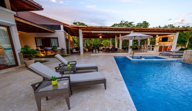 Luxurious 5-bdr villa at Casa de Campo