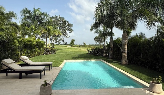 Luxury 4-Bedroom Villa with Private Pool & Maid- BBQ in Casa de Campo Resort