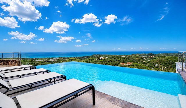 Luxury 4BR Villa with Private Infinity Pool & 180° Ocean Views in Las Terrenas