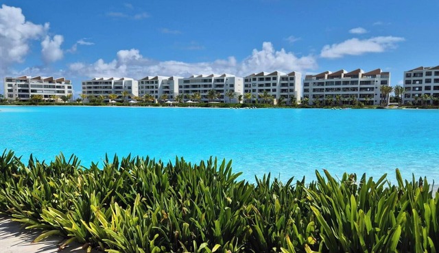 Luxury Beach Penthouse Jacuzzi & Lagoon View
