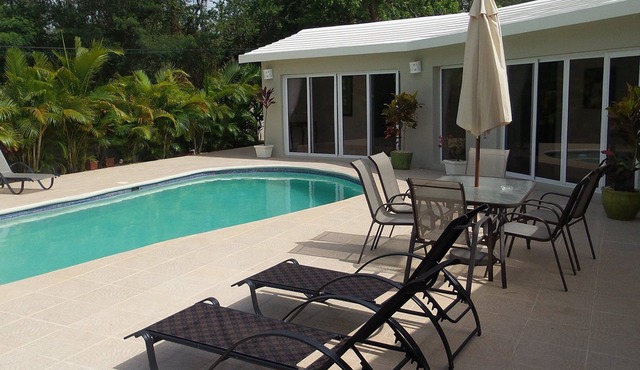 Luxury party villa in Sosua, 6 bedrooms, 6 bathrooms, private pool in Sosúa