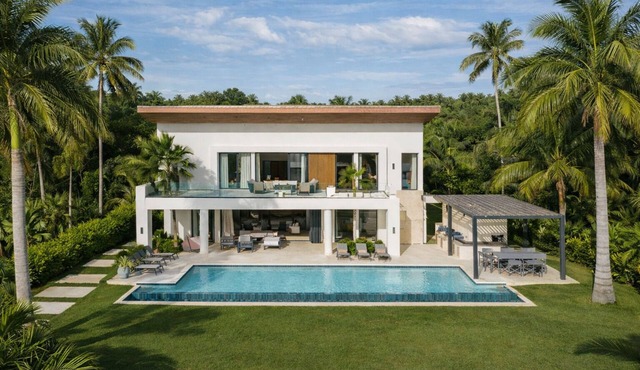 Luxury Punta Cana Resort Lakefront Villa 5BR Beach Access Staff Included