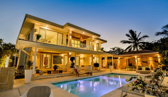 Luxury Villa Paradiso in Tortuga Bay with GOLF view, CHEF and housekeeping incl. in Punta Cana