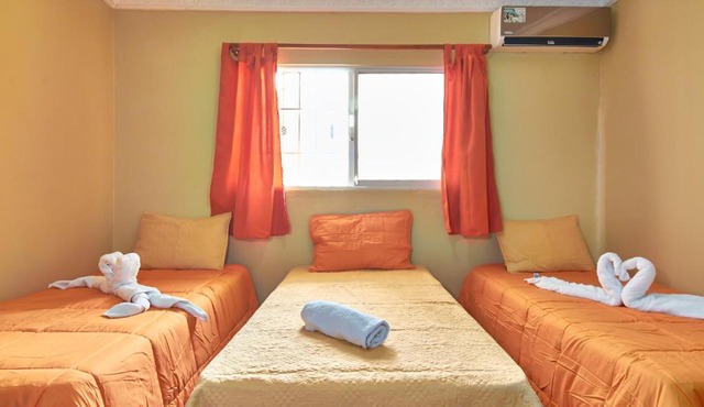 Marina Tropical Suites