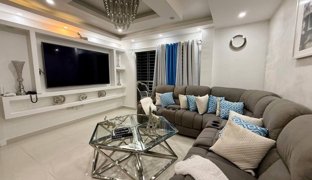 Modern Oasis in Santo Domingo East in Santo Domingo Este