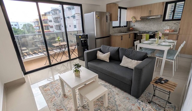 Modern Oasis in Santo Domingo - 2BR/2BA - Partial Ocean View - Fast WiFi in Santo Domingo