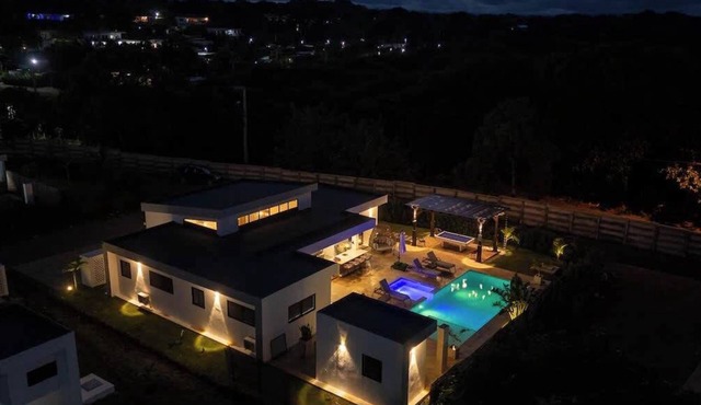 Modern Villa · Pool, Jacuzzi & Pool Table · Sosúa