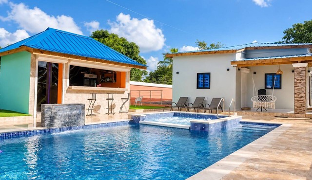 Perfect 7-bedroom Village with AC in awesome Higüey location in Higüey
